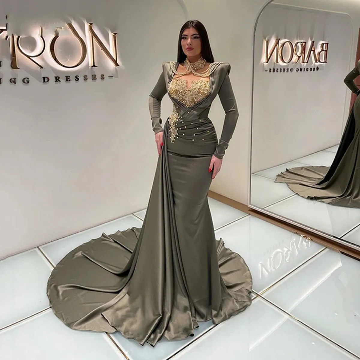 Abiti da sera a sirena di lusso a maniche lunghe in raso pieghettato con perline lucide abiti da ballo principessa Fashion Celeb