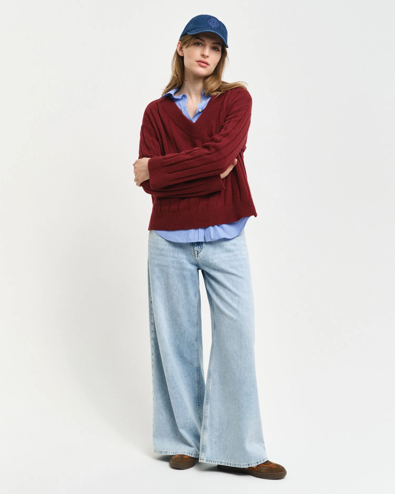 Maglia con scollo a V a coste larghe in lana    