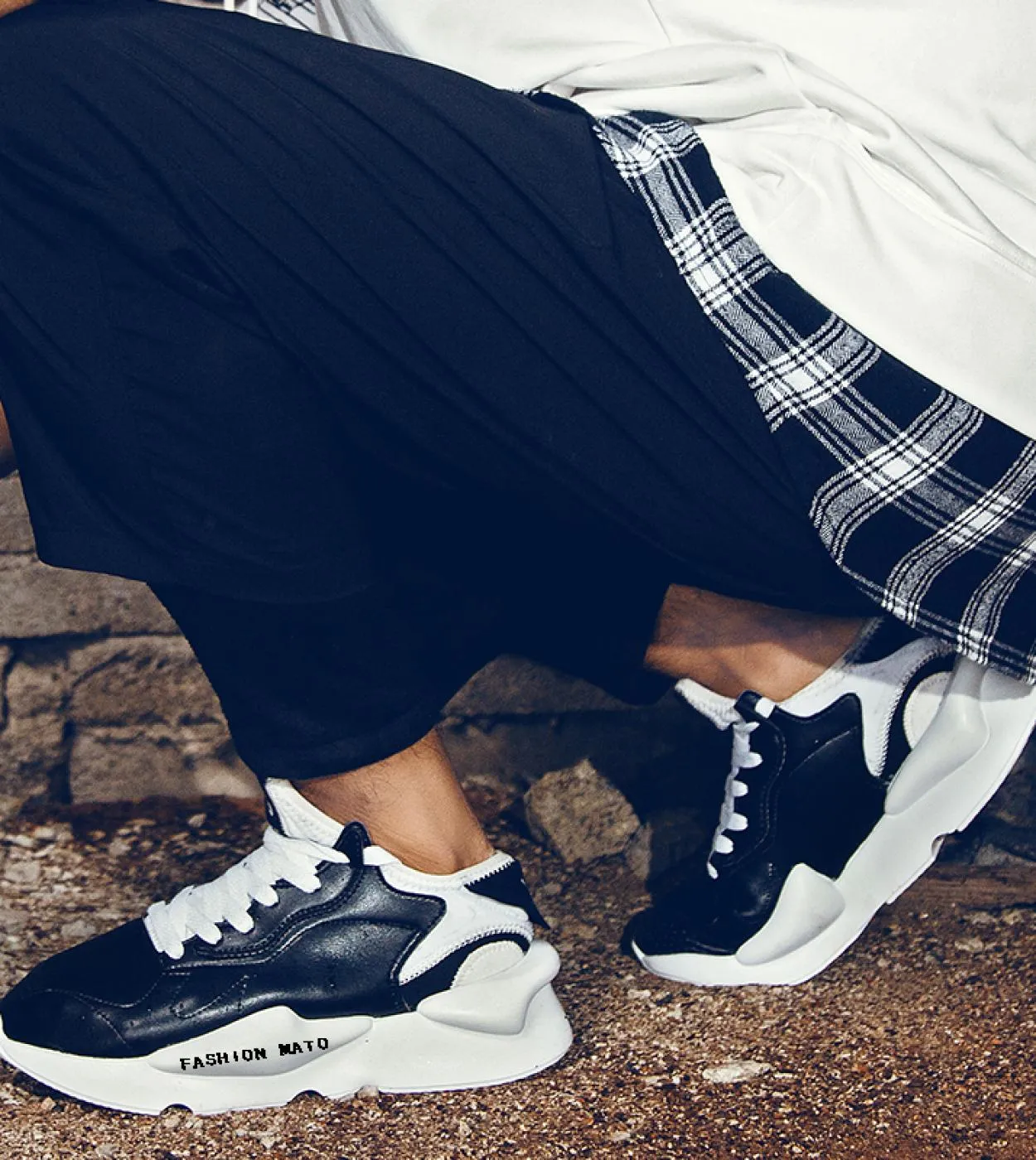 Scarpe da uomo Sneakers Uomo Scarpe casual da uomo Tenis Scarpe di lusso Trainer Race Scarpe traspiranti Moda Mocassini Scarpe d